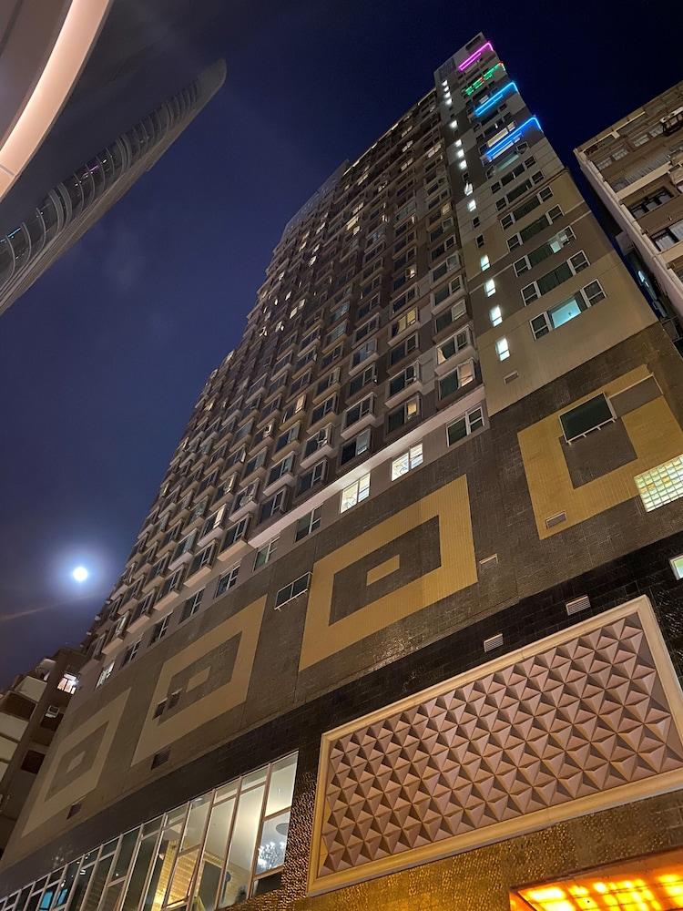 Ramada Hong Kong Grand Hotel Exterior photo